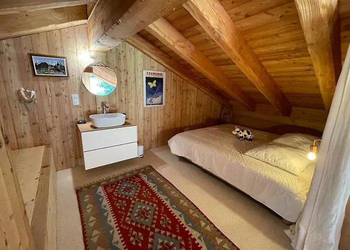 Semi Detached Chalet For 8 With Balcony & Garden