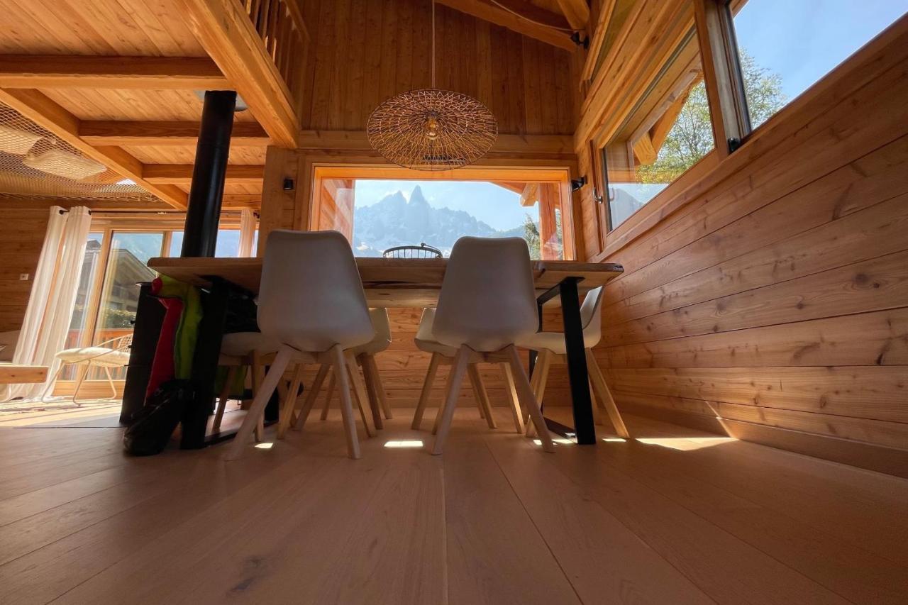 Semi Detached For 8 With Balcony & Garden Chamonix