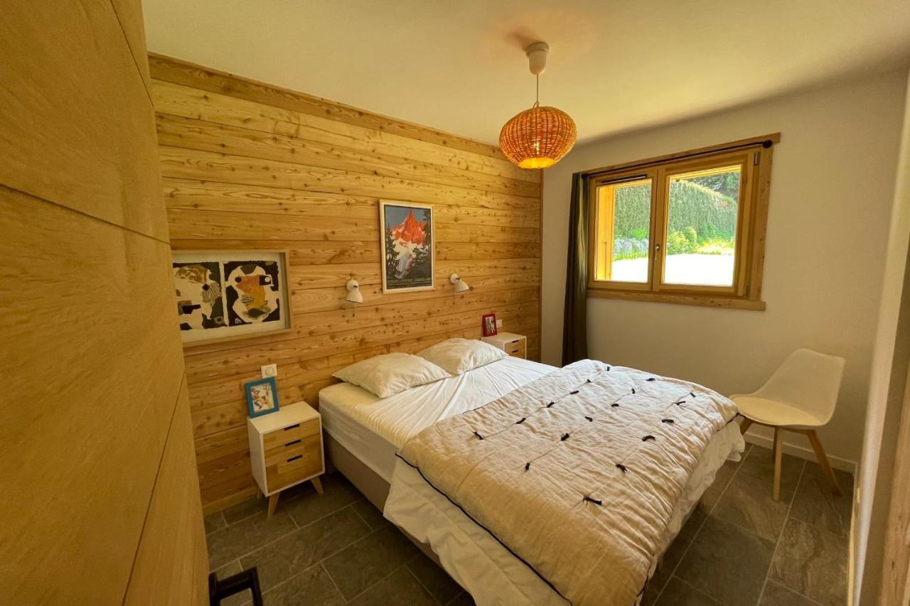 Chalet Semi Detached For 8 With Balcony & Garden